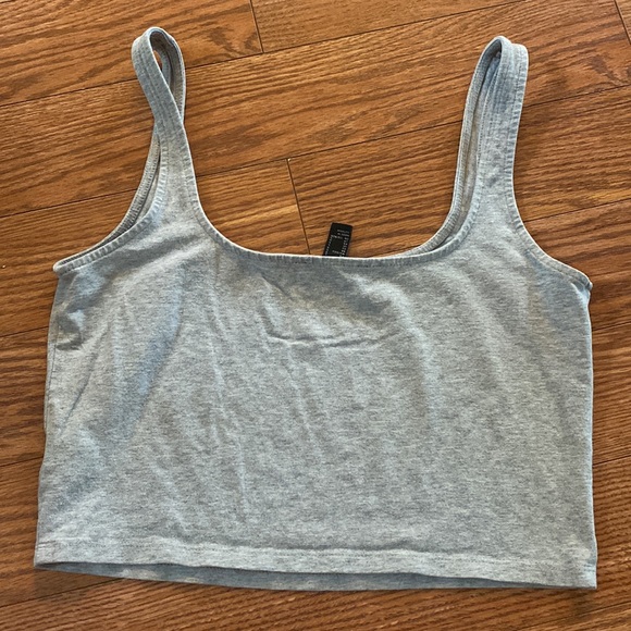 Forever 21 Light Gray Cropped Tank Top Size Large - Picture 4 of 5
